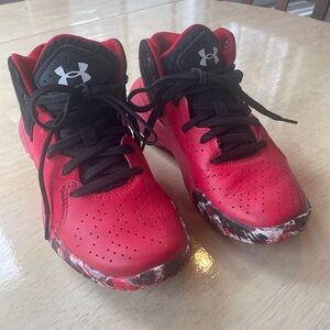 Under Armour big kids basketball sneakers